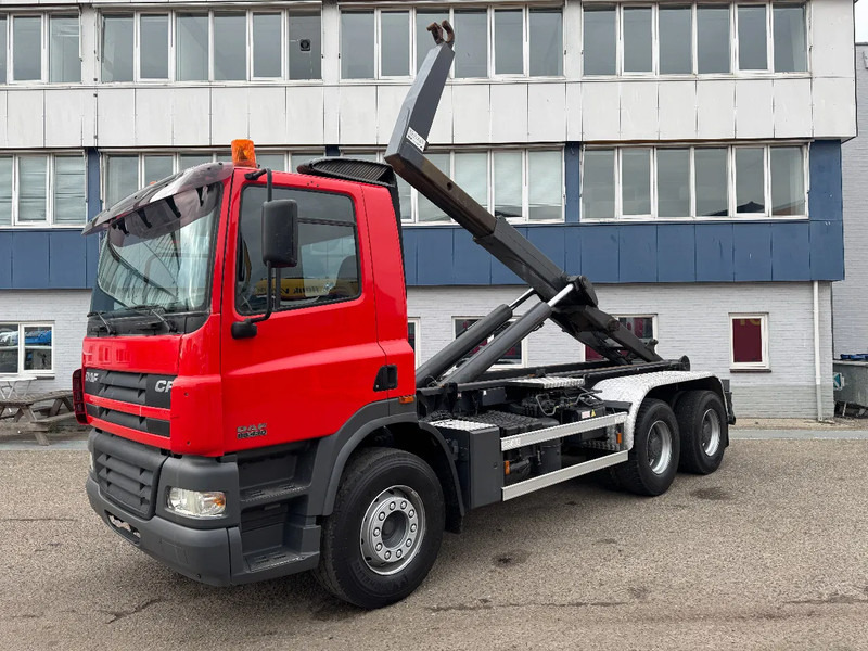 DAF CF 85.430 6X4 EURO 3 FULL STEEL VDL 25 TON - شاحنة ذات الخطاف: صور 1 DAF CF 85.430 6X4 EURO 3 FULL STEEL VDL 25 TON - شاحنة ذات الخطاف: صور 1
