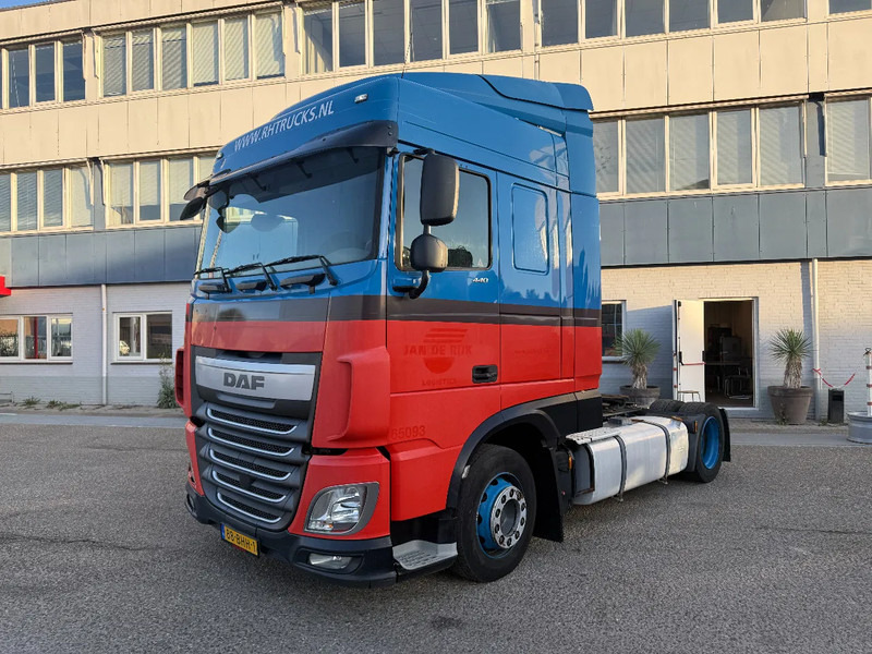 DAF XF 440 XF 440 TREKKER EURO 6 - شاحنة جرار: صور 3 DAF XF 440 XF 440 TREKKER EURO 6 - شاحنة جرار: صور 3