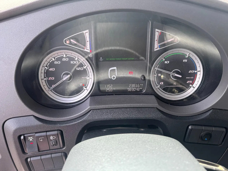 شاحنة جرار DAF XF 450 4X2 EURO 6 MEGA: صور 12 شاحنة جرار DAF XF 450 4X2 EURO 6 MEGA: صور 12