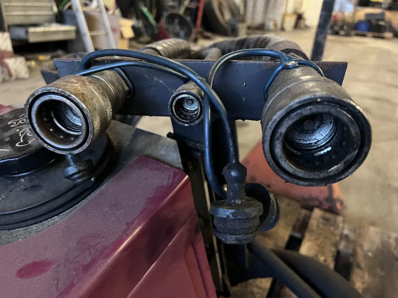 Diversen GARDNER DENVER COMPRESSOR + OMFT PTO - المحرك و قطع الغيار - شاحنة: صور 4 Diversen GARDNER DENVER COMPRESSOR + OMFT PTO - المحرك و قطع الغيار - شاحنة: صور 4