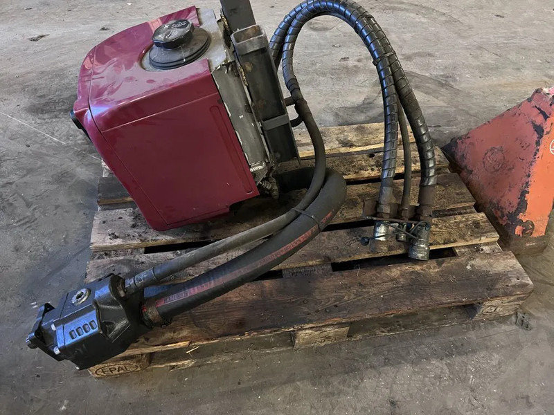 Diversen GARDNER DENVER COMPRESSOR + OMFT PTO - المحرك و قطع الغيار - شاحنة: صور 2 Diversen GARDNER DENVER COMPRESSOR + OMFT PTO - المحرك و قطع الغيار - شاحنة: صور 2