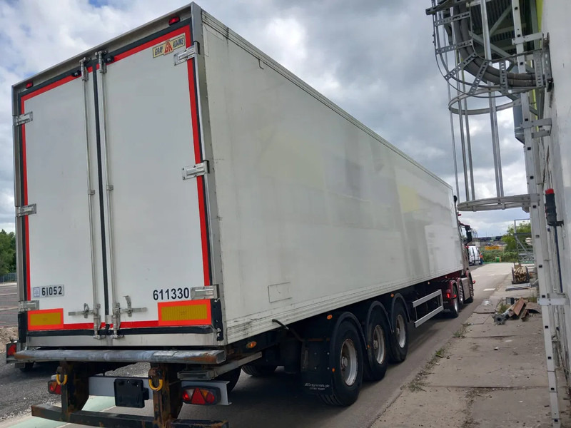 Gray and Adams 6X THERMO KING SLX 200 -13,4X2,5X2,6 METER - BPW DRUM BRAKES - مبردة نصف مقطورة: صور 5 Gray and Adams 6X THERMO KING SLX 200 -13,4X2,5X2,6 METER - BPW DRUM BRAKES - مبردة نصف مقطورة: صور 5