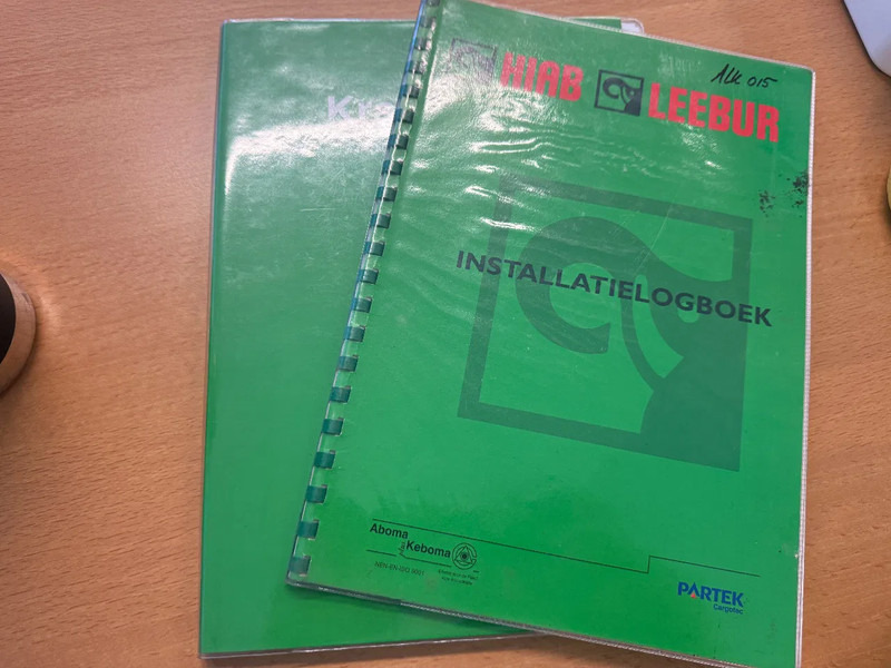 Hiab R330-F4 REMOTE CONTROLE AN STAMPS, HATZ MOTOR - ذراع الرافعة: صور 5 Hiab R330-F4 REMOTE CONTROLE AN STAMPS, HATZ MOTOR - ذراع الرافعة: صور 5