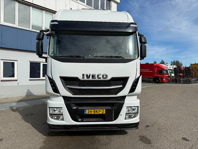 Iveco Stralis 440.42 Iveco AS440STX/P Hi-Way Stralis - شاحنة جرار: صور 2 Iveco Stralis 440.42 Iveco AS440STX/P Hi-Way Stralis - شاحنة جرار: صور 2