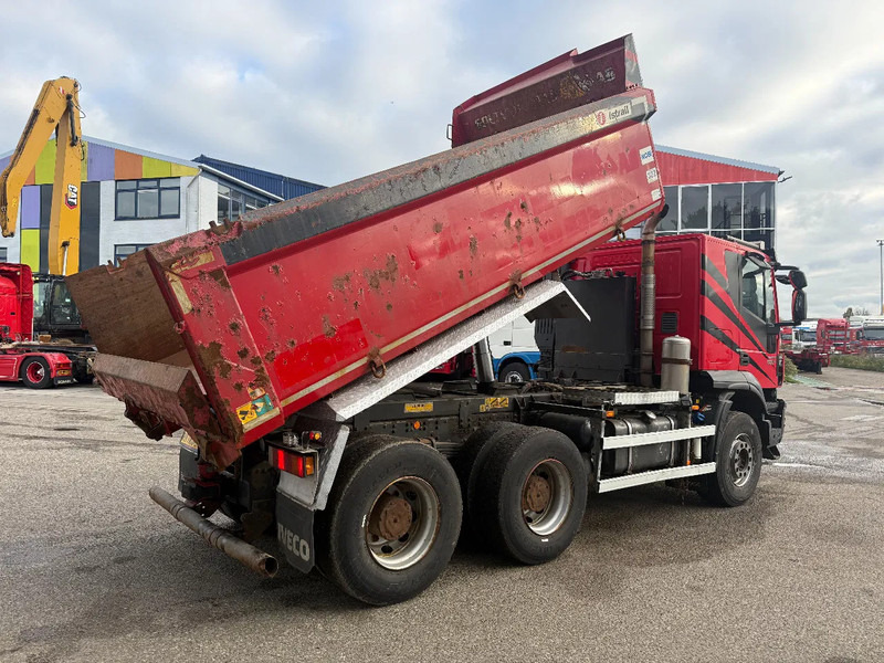 Iveco Trakker 500 6X4 EURO 6 + RETARDER - FULL STEEL SUSP. - BIG AXLES - قلابات: صور 3 Iveco Trakker 500 6X4 EURO 6 + RETARDER - FULL STEEL SUSP. - BIG AXLES - قلابات: صور 3