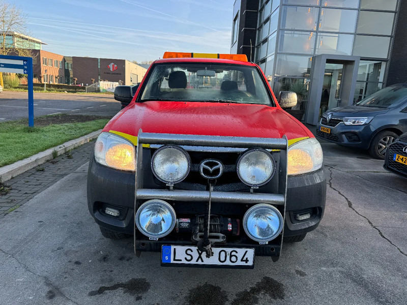 Mazda BT-50 4X4 + TOW TRUCK + DOUBLE WINCH + REMOTE - الشاحنات الصغيرة: صور 2 Mazda BT-50 4X4 + TOW TRUCK + DOUBLE WINCH + REMOTE - الشاحنات الصغيرة: صور 2