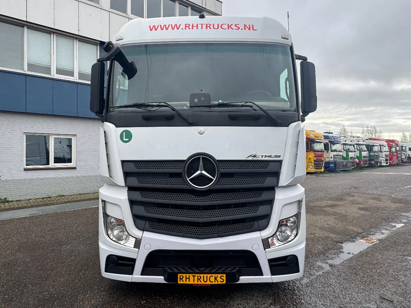 Mercedes-Benz Actros 1842 4X2 EURO 6 MEGA DOUBLE TANK - شاحنة جرار: صور 2 Mercedes-Benz Actros 1842 4X2 EURO 6 MEGA DOUBLE TANK - شاحنة جرار: صور 2