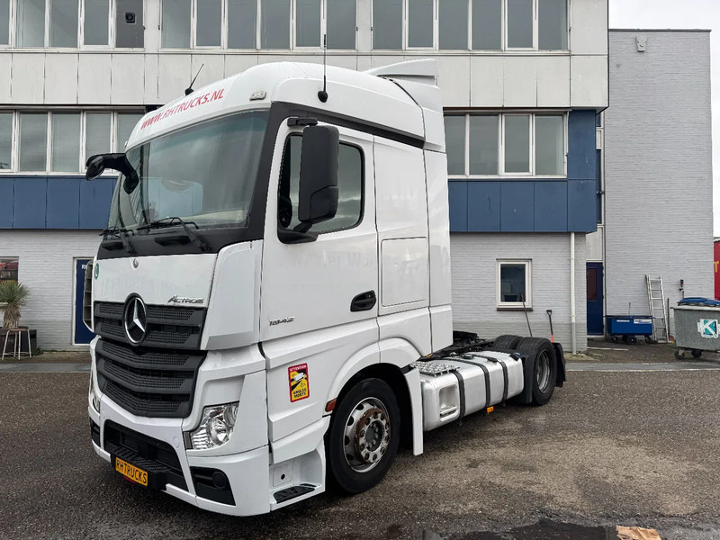 Mercedes-Benz Actros 1842 4X2 EURO 6 MEGA DOUBLE TANK - شاحنة جرار: صور 1 Mercedes-Benz Actros 1842 4X2 EURO 6 MEGA DOUBLE TANK - شاحنة جرار: صور 1