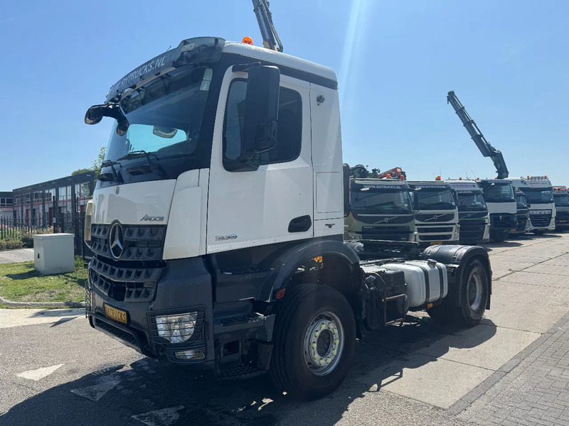 Mercedes-Benz Arocs 1939 4X2 EURO 6 HUB REDUCTION - شاحنة جرار: صور 1 Mercedes-Benz Arocs 1939 4X2 EURO 6 HUB REDUCTION - شاحنة جرار: صور 1
