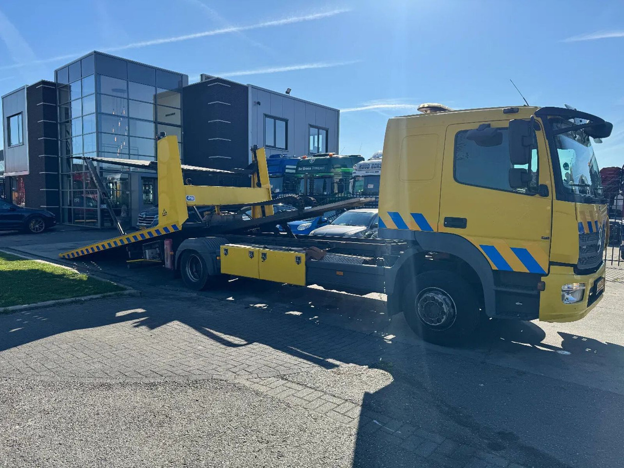 Mercedes-Benz Atego 1524 4X2 EURO 6 FALKOM DOUBLE DECK + WINCH - سيارة السحب للتصليح: صور 3 Mercedes-Benz Atego 1524 4X2 EURO 6 FALKOM DOUBLE DECK + WINCH - سيارة السحب للتصليح: صور 3