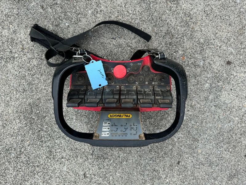 Scania P360 6X4 PALFINGER PK 20001-K + REMOTE CONTROL EURO 5 - شاحنة كرين: صور 4 Scania P360 6X4 PALFINGER PK 20001-K + REMOTE CONTROL EURO 5 - شاحنة كرين: صور 4