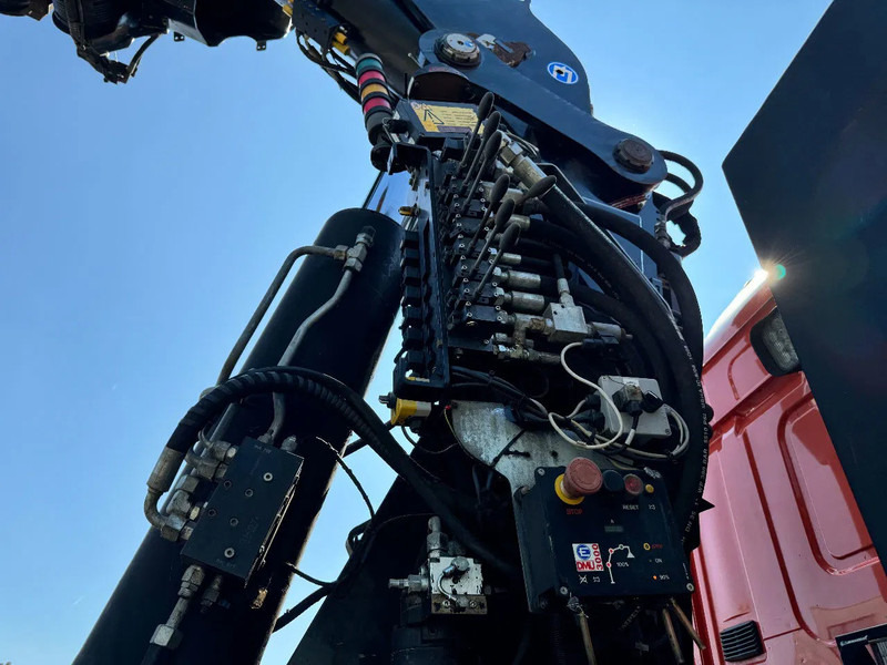 شاحنة جرار Scania R560 V8 8X2 + EFFER CRANE 1550 6S + FLYJIP 6XHYDR + REMOTE + WINCH: صور 12 شاحنة جرار Scania R560 V8 8X2 + EFFER CRANE 1550 6S + FLYJIP 6XHYDR + REMOTE + WINCH: صور 12