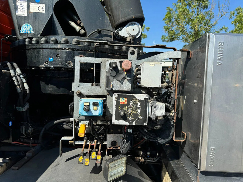 شاحنة جرار Scania R560 V8 8X2 + EFFER CRANE 1550 6S + FLYJIP 6XHYDR + REMOTE + WINCH: صور 11 شاحنة جرار Scania R560 V8 8X2 + EFFER CRANE 1550 6S + FLYJIP 6XHYDR + REMOTE + WINCH: صور 11