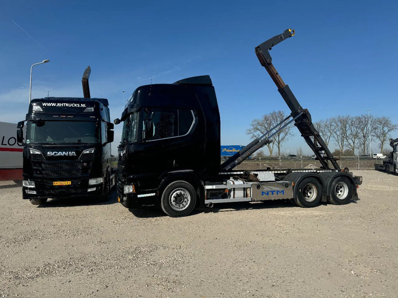 Scania R580 V8 6X2 VDL HOOK 20T RETARDER EURO 6 2 UNITS - شاحنة ذات الخطاف: صور 2 Scania R580 V8 6X2 VDL HOOK 20T RETARDER EURO 6 2 UNITS - شاحنة ذات الخطاف: صور 2