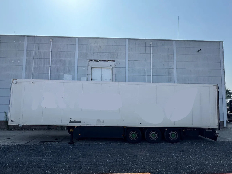 Schmitz Cargobull SKO 24 + THERMO KING SPECTRUM + 3X SAF AXLE - مبردة نصف مقطورة: صور 2 Schmitz Cargobull SKO 24 + THERMO KING SPECTRUM + 3X SAF AXLE - مبردة نصف مقطورة: صور 2