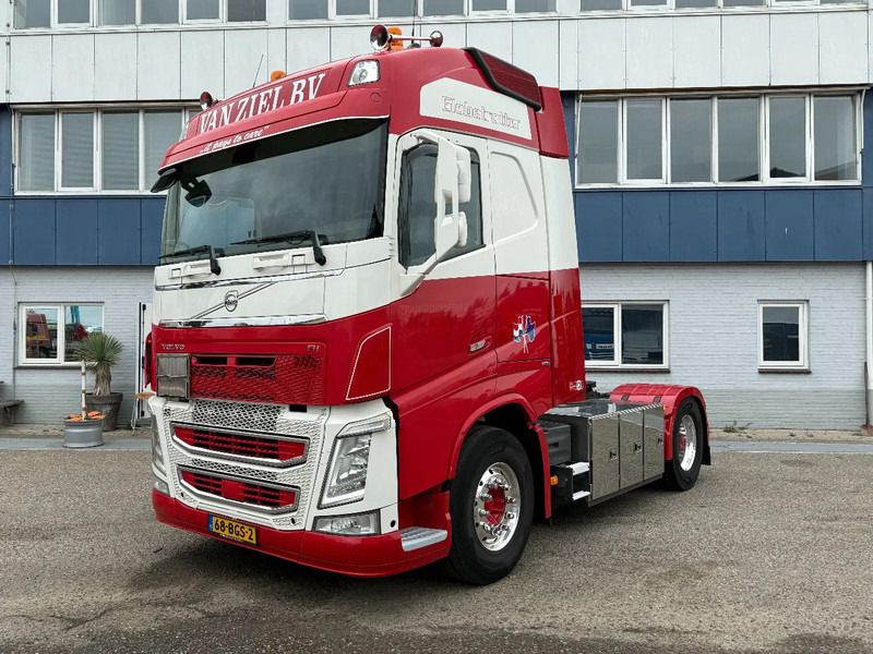Volvo FH 460 4X2 EURO 6 - ADR + I-ParkCool + I-Shift - شاحنة جرار: صور 1 Volvo FH 460 4X2 EURO 6 - ADR + I-ParkCool + I-Shift - شاحنة جرار: صور 1