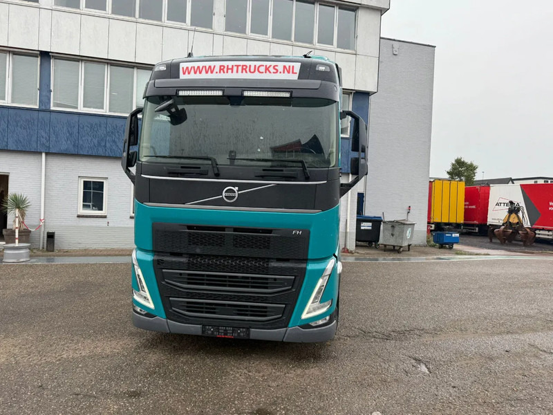 Volvo FH 460 6X2 EURO 6 - FH5 - شاحنة جرار: صور 2 Volvo FH 460 6X2 EURO 6 - FH5 - شاحنة جرار: صور 2