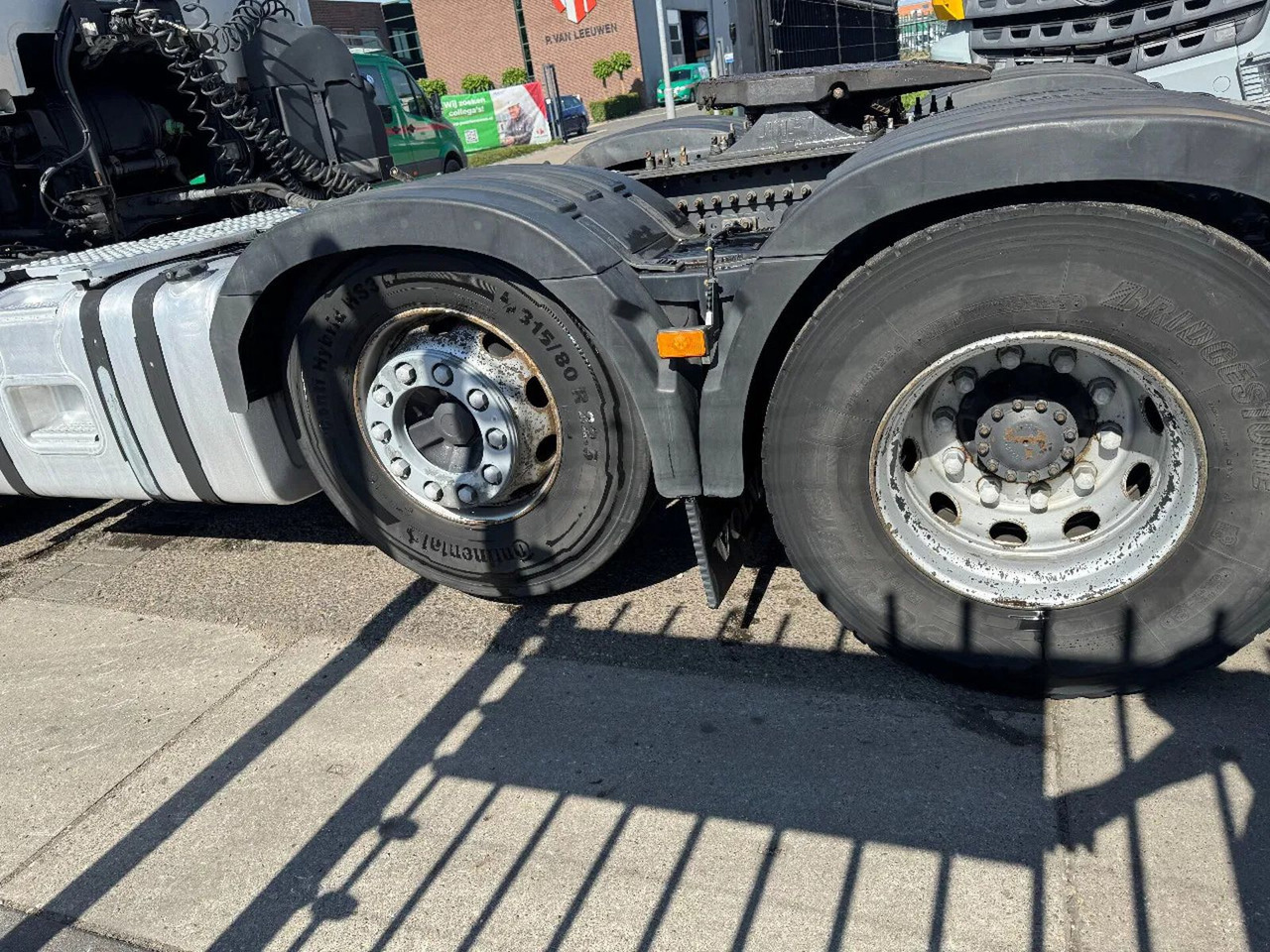 شاحنة جرار Volvo FH 460 6X2 - EURO 6 + LIFTING AXLE: صور 9