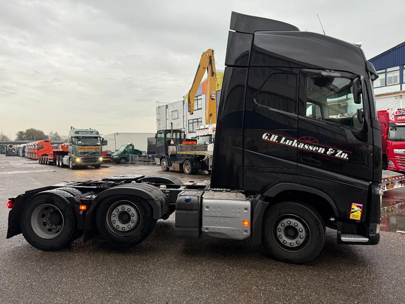 Volvo FH 460 6X2 TUV TILL 16-03-2026 - شاحنة جرار: صور 4 Volvo FH 460 6X2 TUV TILL 16-03-2026 - شاحنة جرار: صور 4