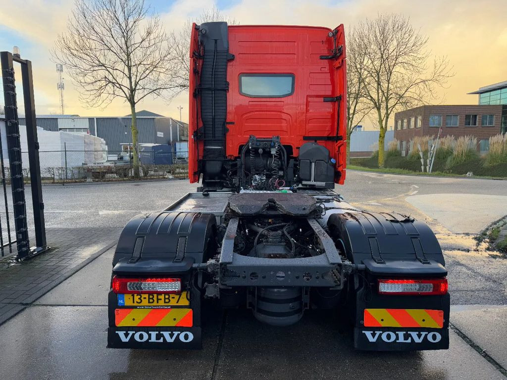 Volvo FH FH420 - شاحنة جرار: صور 5 Volvo FH FH420 - شاحنة جرار: صور 5