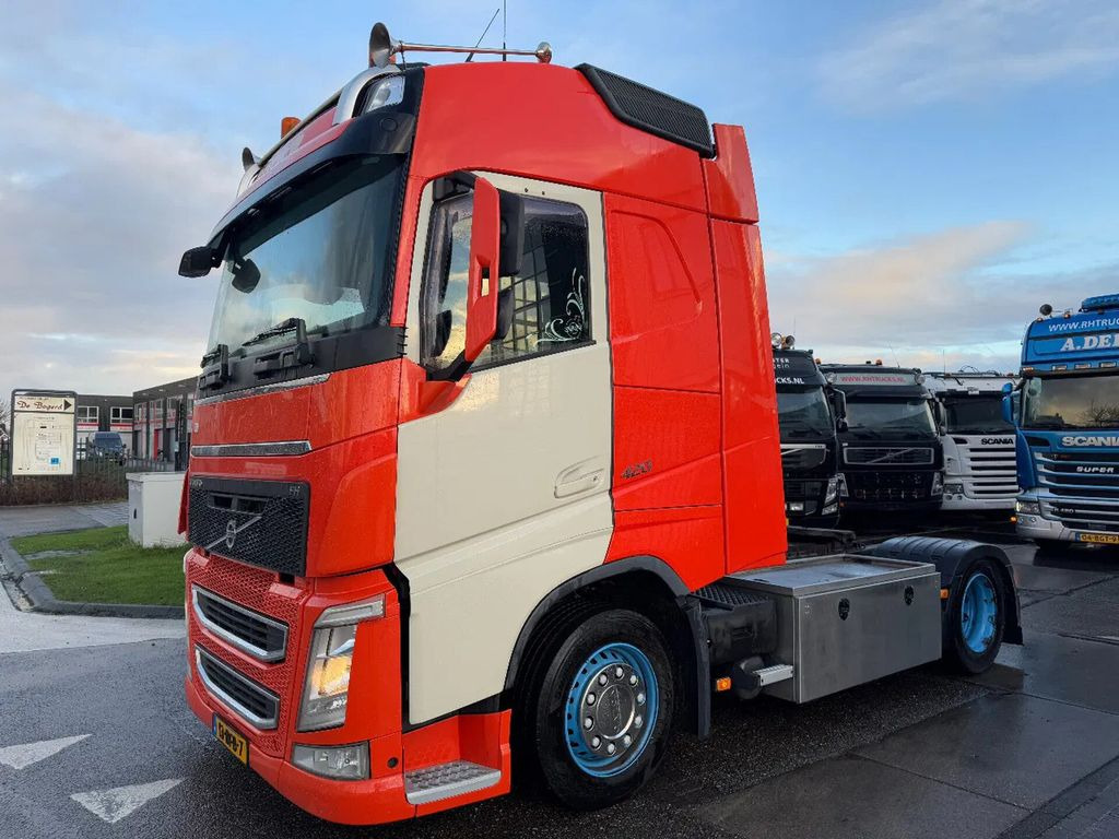 Volvo FH FH420 - شاحنة جرار: صور 1 Volvo FH FH420 - شاحنة جرار: صور 1