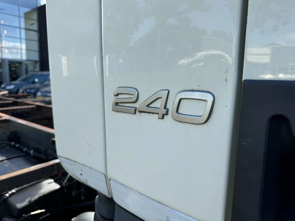 Volvo FL 240 4X2 - EURO 5 - TÜV 08-2025 - الشاسيه شاحنة: صور 5 Volvo FL 240 4X2 - EURO 5 - TÜV 08-2025 - الشاسيه شاحنة: صور 5