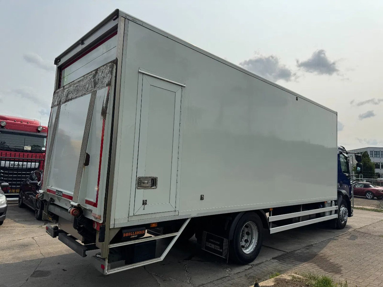 Volvo FL 250 4X2 - EURO 6 + DHOLLANDIA LIFT + TÜV 05-2 - بصندوق مغلق شاحنة: صور 5 Volvo FL 250 4X2 - EURO 6 + DHOLLANDIA LIFT + TÜV 05-2 - بصندوق مغلق شاحنة: صور 5