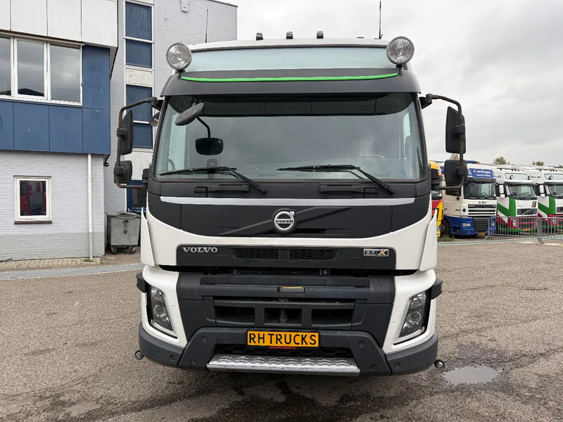 Volvo FMX 500 8x4 HOOKLIFT HIAB XR22SL61, LAST AXLE STEERING - شاحنة ذات الخطاف: صور 2 Volvo FMX 500 8x4 HOOKLIFT HIAB XR22SL61, LAST AXLE STEERING - شاحنة ذات الخطاف: صور 2