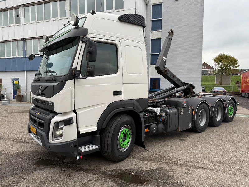 Volvo FMX 500 8x4 HOOKLIFT HIAB XR22SL61, LAST AXLE STEERING - شاحنة ذات الخطاف: صور 1 Volvo FMX 500 8x4 HOOKLIFT HIAB XR22SL61, LAST AXLE STEERING - شاحنة ذات الخطاف: صور 1