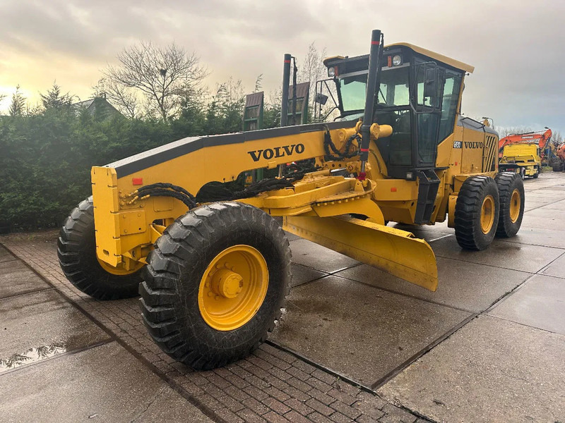 Volvo G 930 - آلة تسوية الأرض: صور 2 Volvo G 930 - آلة تسوية الأرض: صور 2