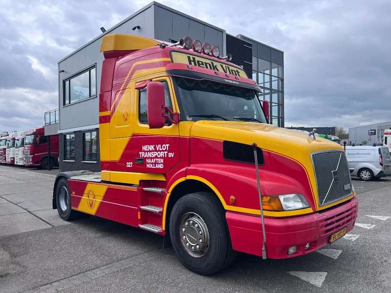 Volvo NH 12.460 4X2 - *MARGE* - EURO 2 - شاحنة جرار: صور 5 Volvo NH 12.460 4X2 - *MARGE* - EURO 2 - شاحنة جرار: صور 5