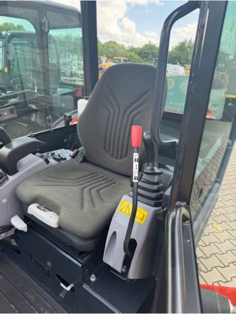 KUBOTA KX018-4 - حفارة مصغرة: صور 5 KUBOTA KX018-4 - حفارة مصغرة: صور 5