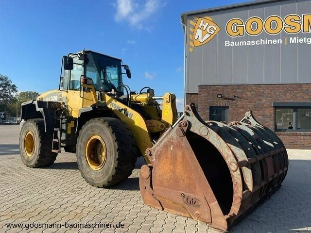 Komatsu WA 320 mit Greifschaufel + Schnellwechsler - اللودر بعجل: صور 1 Komatsu WA 320 mit Greifschaufel + Schnellwechsler - اللودر بعجل: صور 1