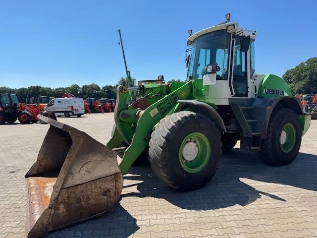 Liebherr L 538 - اللودر بعجل: صور 4 Liebherr L 538 - اللودر بعجل: صور 4