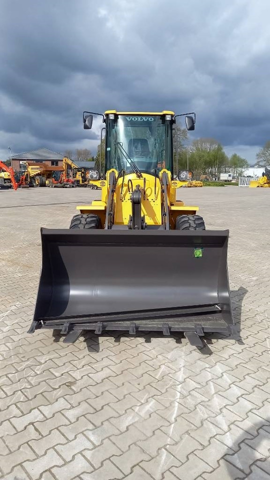 Volvo L 30 G - اللودر بعجل: صور 2 Volvo L 30 G - اللودر بعجل: صور 2