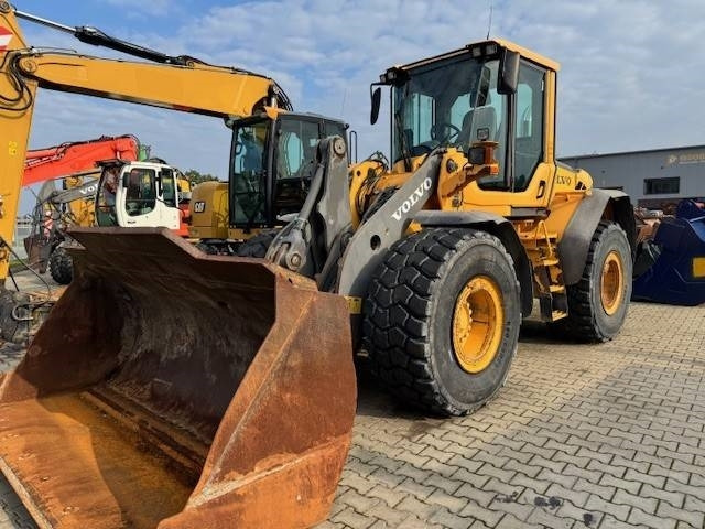 Volvo L 90 F - اللودر بعجل: صور 3 Volvo L 90 F - اللودر بعجل: صور 3