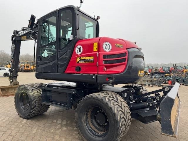 Yanmar B 110 W - حفارة على عجلات: صور 4 Yanmar B 110 W - حفارة على عجلات: صور 4