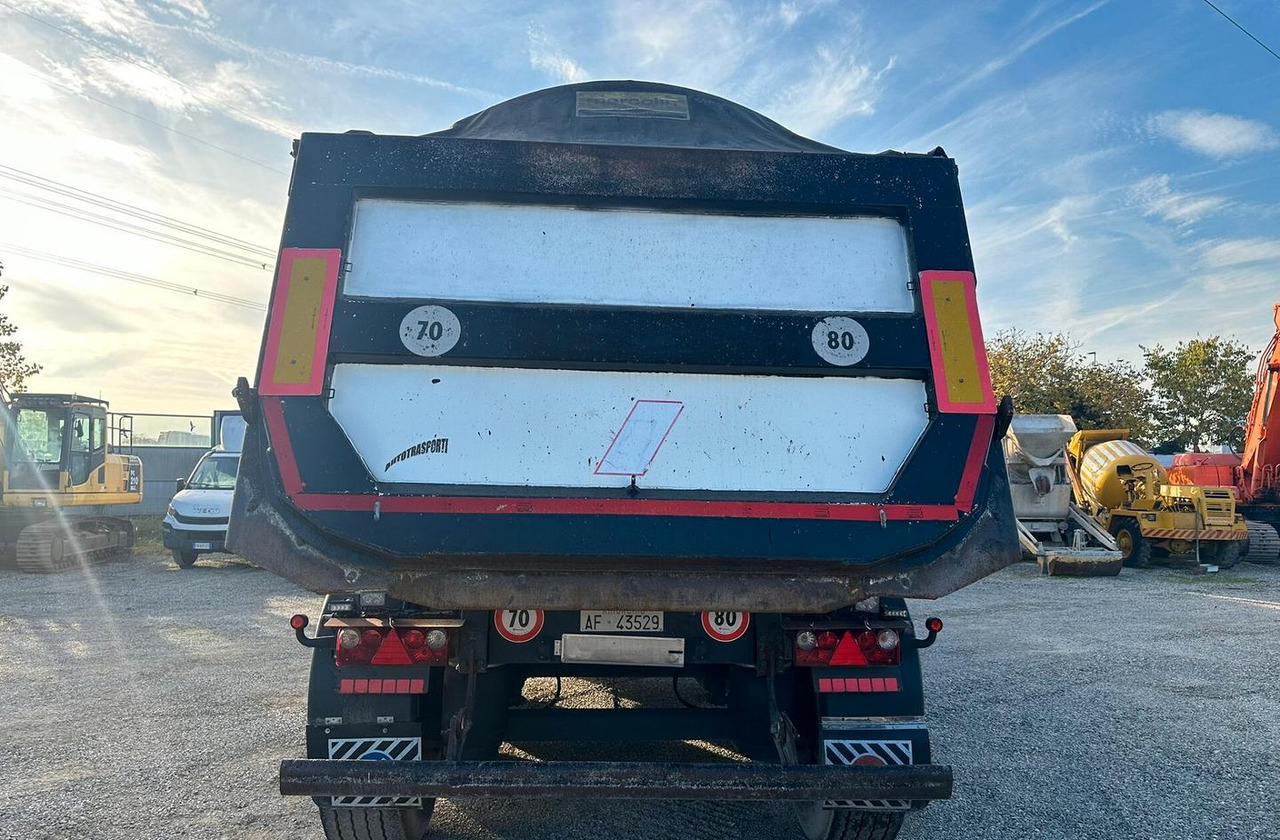 Smeirimorchio ribaltabile Bianchi - أخرى: صور 5 Smeirimorchio ribaltabile Bianchi - أخرى: صور 5