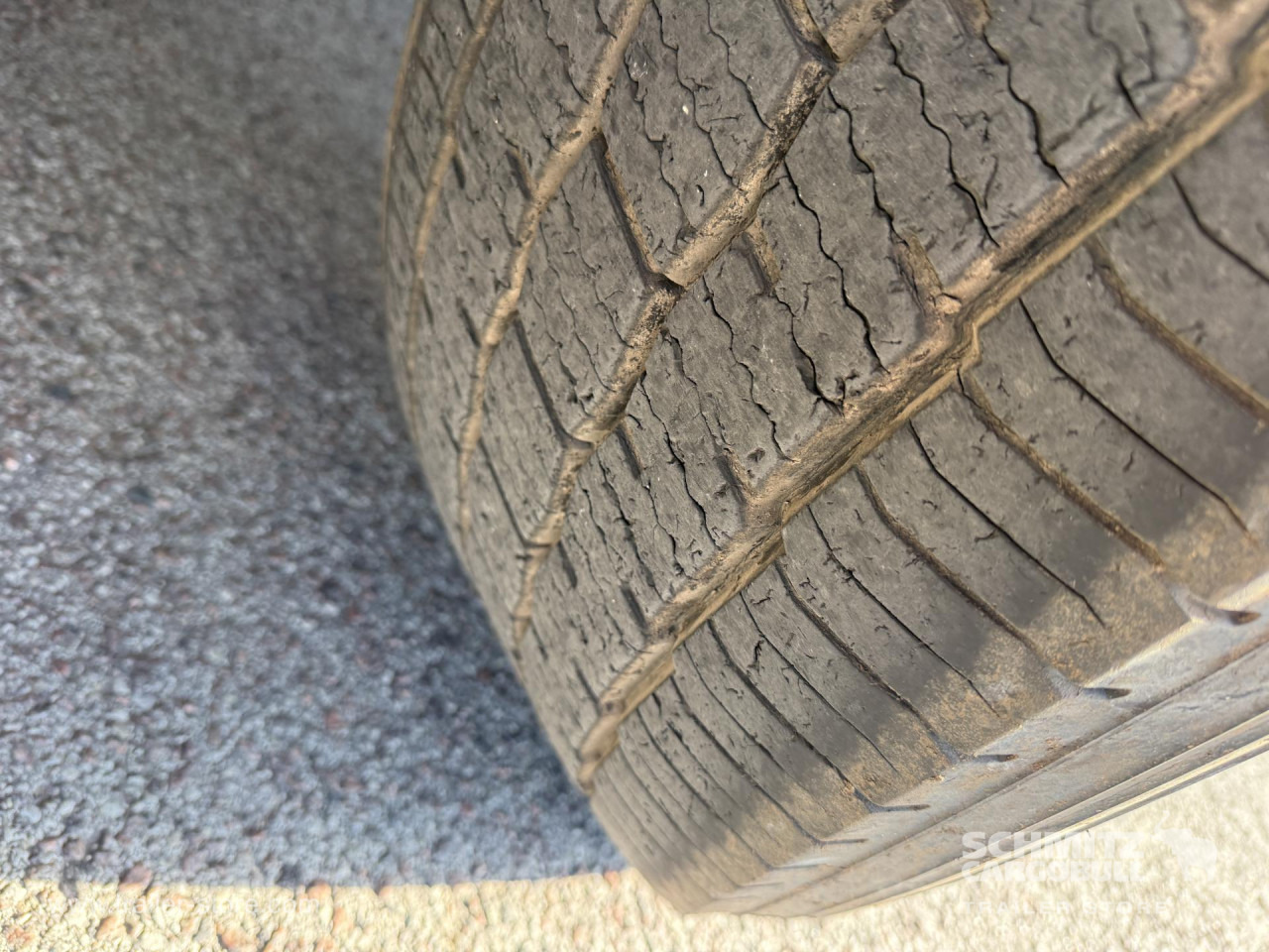 KAESSBOHRER Tipper Steel half pipe body 27m³ - قلابة نصف مقطورة: صور 5 KAESSBOHRER Tipper Steel half pipe body 27m³ - قلابة نصف مقطورة: صور 5