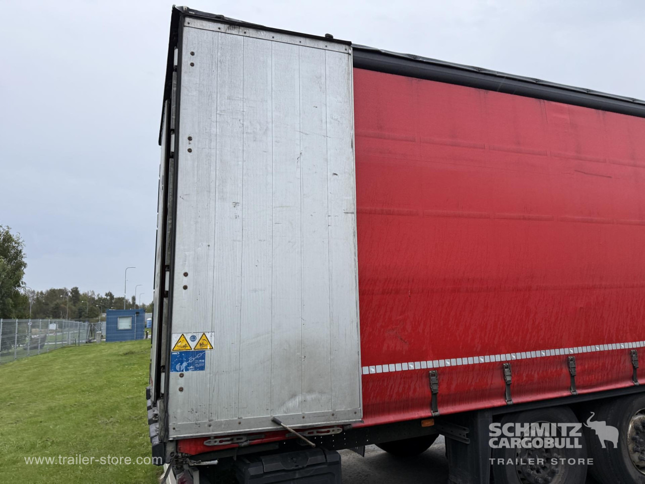 SCHMITZ Curtainsider Standard - الخيمة نصف مقطورة: صور 3 SCHMITZ Curtainsider Standard - الخيمة نصف مقطورة: صور 3
