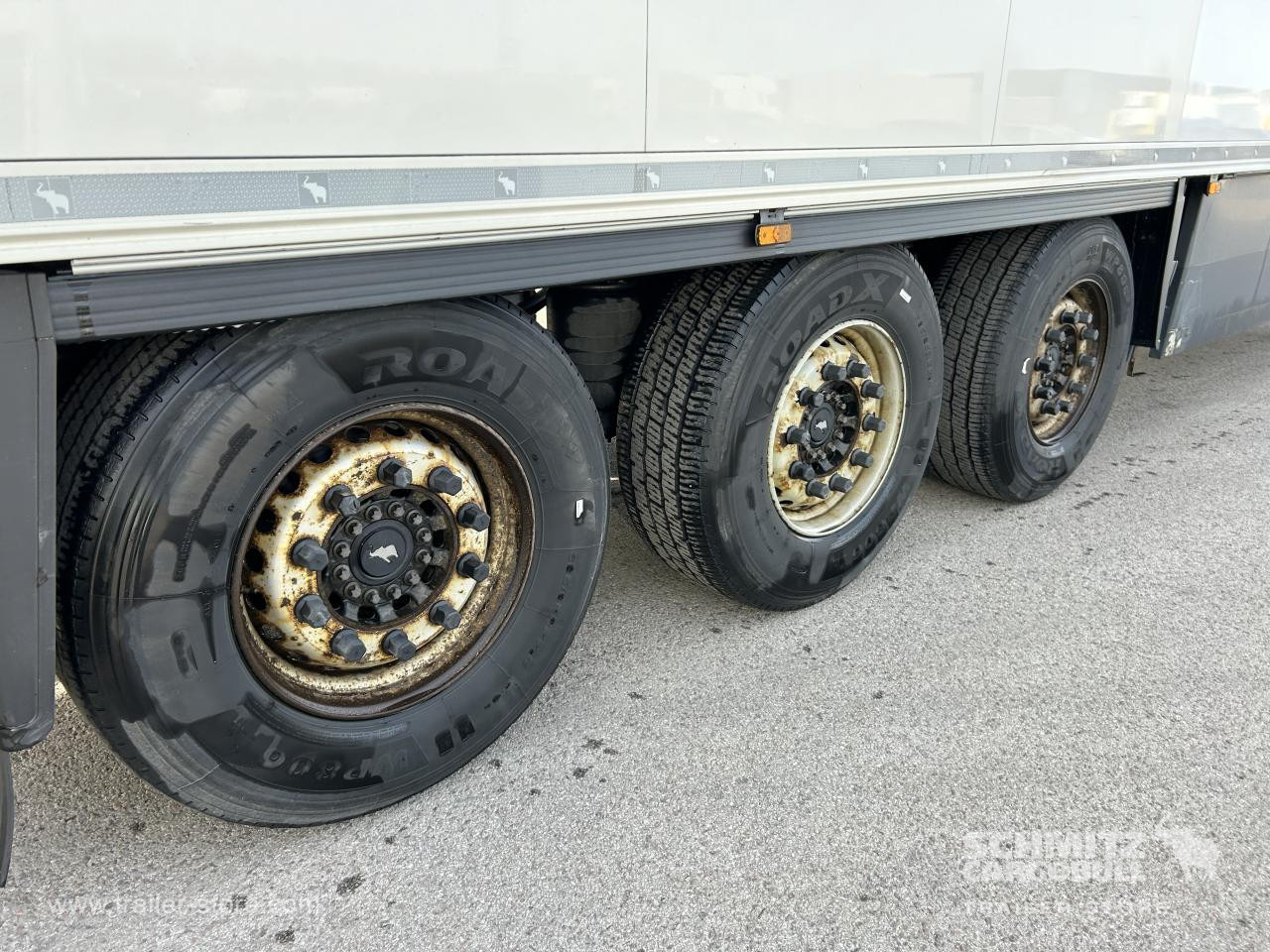 SCHMITZ Reefer Multitemp Double deck Taillift - متساوي نصف مقطورة: صور 2 SCHMITZ Reefer Multitemp Double deck Taillift - متساوي نصف مقطورة: صور 2