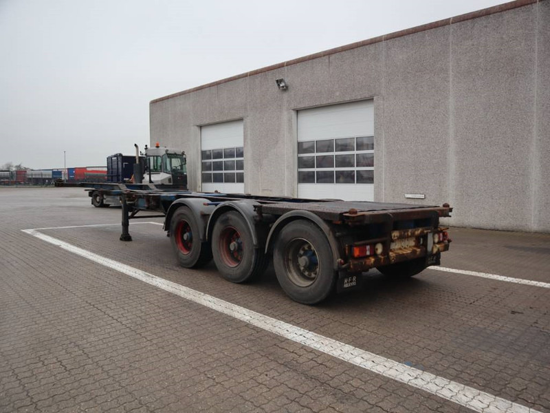 HFR Container chassis / Container-Fahrgestell - شاحنات الحاويات / جسم علوي قابل للتغيير نصف مقطورة: صور 3 HFR Container chassis / Container-Fahrgestell - شاحنات الحاويات / جسم علوي قابل للتغيير نصف مقطورة: صور 3