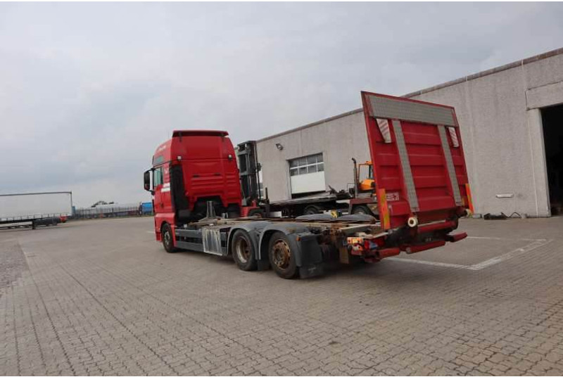 MAN TGX 26.440 EURO 6 - شاحنات الحاويات / جسم علوي قابل للتغيير شاحنة: صور 4 MAN TGX 26.440 EURO 6 - شاحنات الحاويات / جسم علوي قابل للتغيير شاحنة: صور 4