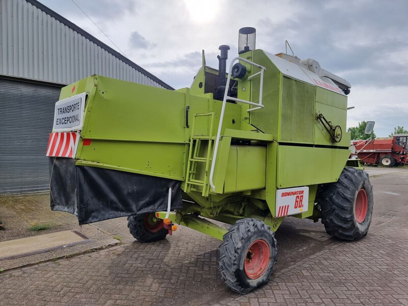 Claas Dominator 68s - حصادة شاملة: صور 5 Claas Dominator 68s - حصادة شاملة: صور 5