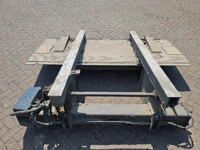 هيكل السيارة الخارجية - شاحنة Dhollandia 2500KG: صور 12 هيكل السيارة الخارجية - شاحنة Dhollandia 2500KG: صور 12