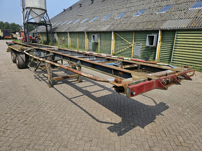 Fruehauf 2 axle - Steelspring - widespread - شاحنات الحاويات / جسم علوي قابل للتغيير نصف مقطورة: صور 3 Fruehauf 2 axle - Steelspring - widespread - شاحنات الحاويات / جسم علوي قابل للتغيير نصف مقطورة: صور 3