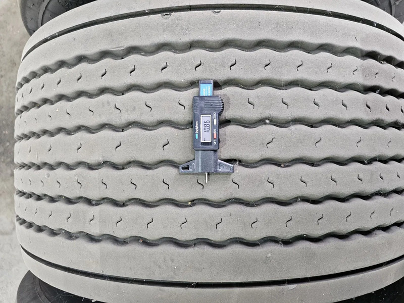 Michelin 50x 445/45R19.5 - الإطارات - شاحنة: صور 4 Michelin 50x 445/45R19.5 - الإطارات - شاحنة: صور 4