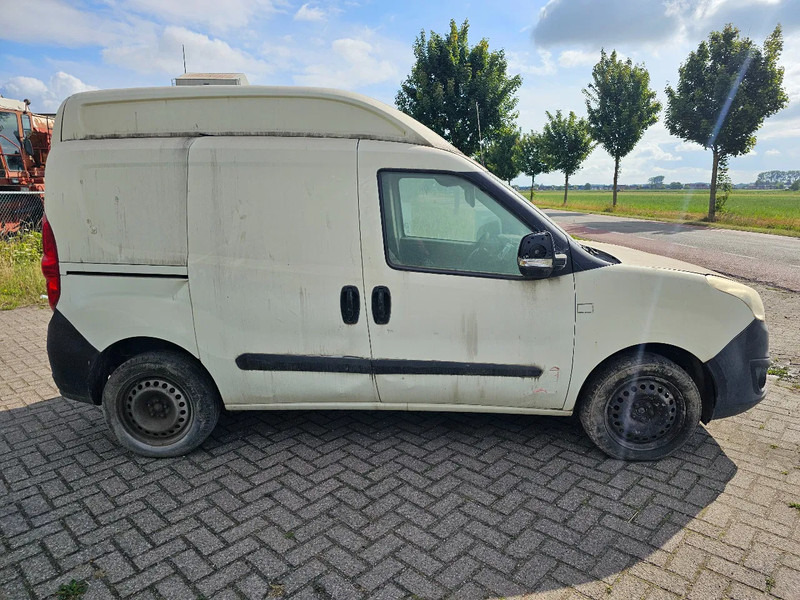 Opel Combo Combo-D-VANWXD1BA8AA - سيارة: صور 4 Opel Combo Combo-D-VANWXD1BA8AA - سيارة: صور 4
