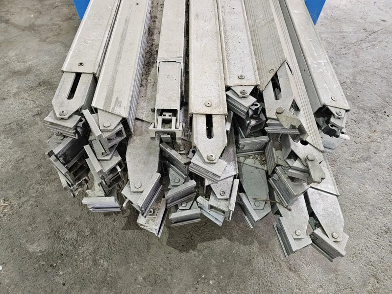 Schmitz Cargobull Doppelstock-systeem - Dubbellaadvloersystem - قطع الغيار - شاحنة: صور 5 Schmitz Cargobull Doppelstock-systeem - Dubbellaadvloersystem - قطع الغيار - شاحنة: صور 5