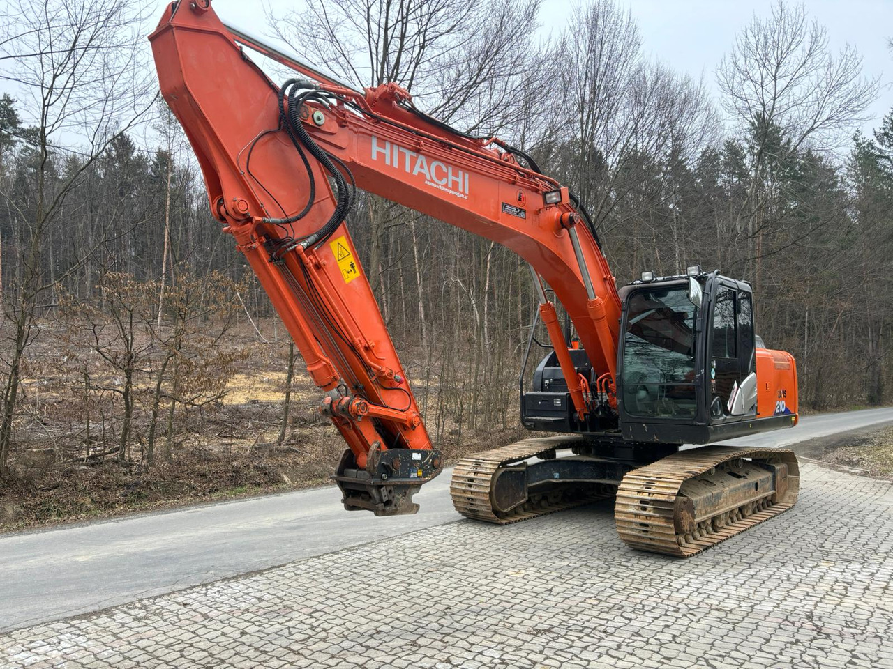 HITACHI ZX 210-6 - حفارات زحافة: صور 3 HITACHI ZX 210-6 - حفارات زحافة: صور 3